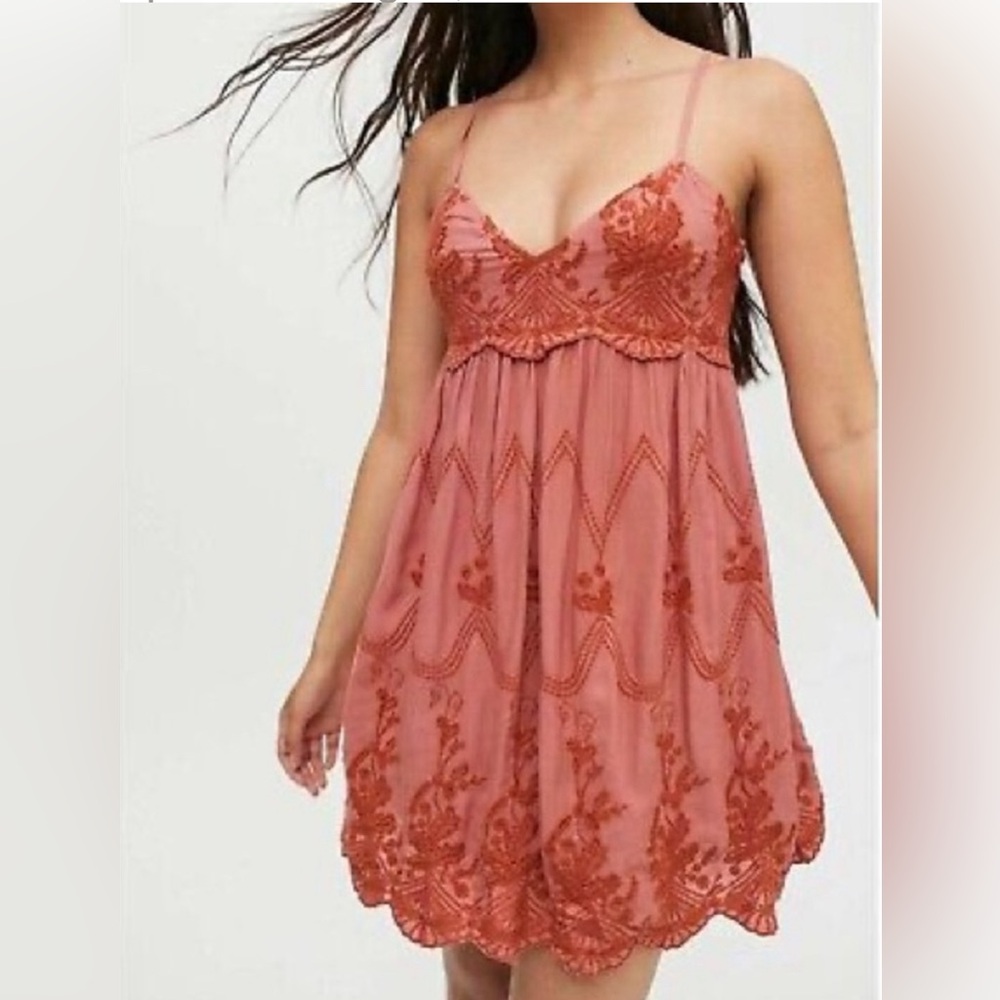 Perfect Condition! Urban Outfitters Jamie Embroidered Babydoll Dress